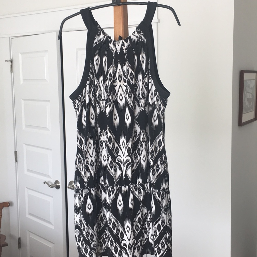 White House black market top
